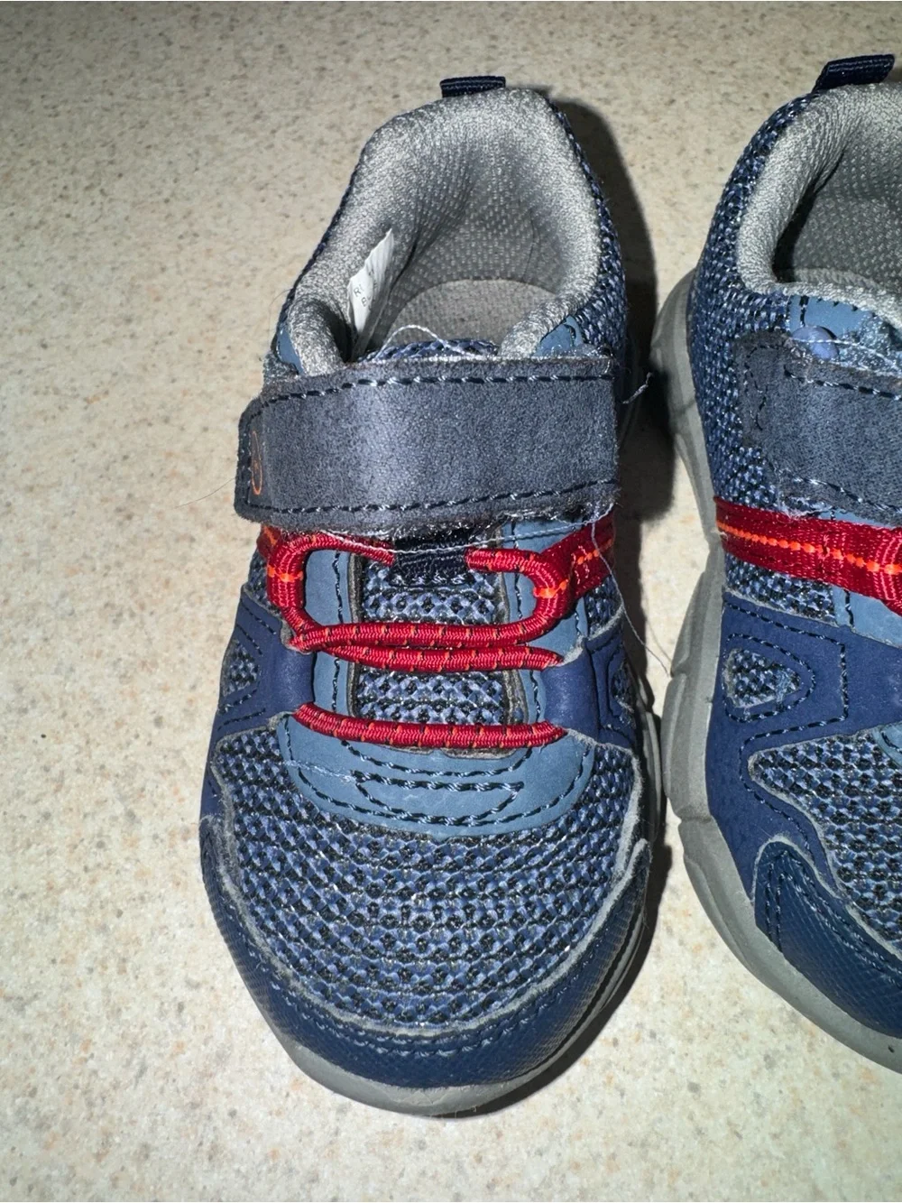 Surprize by stride rite sneakers
